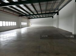 Changi North Way (D17), Warehouse #624615151